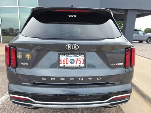 Used 2021 Kia Sorento EX AWD/4WD image 3