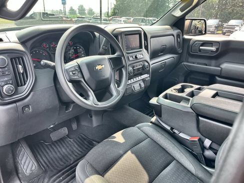 Used 2023 Chevrolet Silverado 1500 Custom AWD/4WD image 10