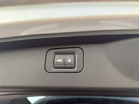 New 2026 Nissan Armada SL w/ Captain's Chari Seat Package image 32