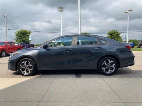 Used 2019 Kia Forte LXS FWD image 8