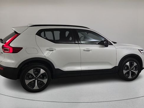 Certified 2026 Volvo XC40 B5 Plus w/ Protection Package Premier AWD/4WD image 3