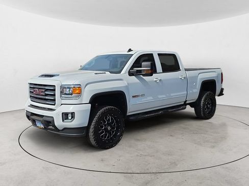 Used 2018 GMC Sierra 2500 SLT w/ Duramax Plus Package AWD/4WD image 1