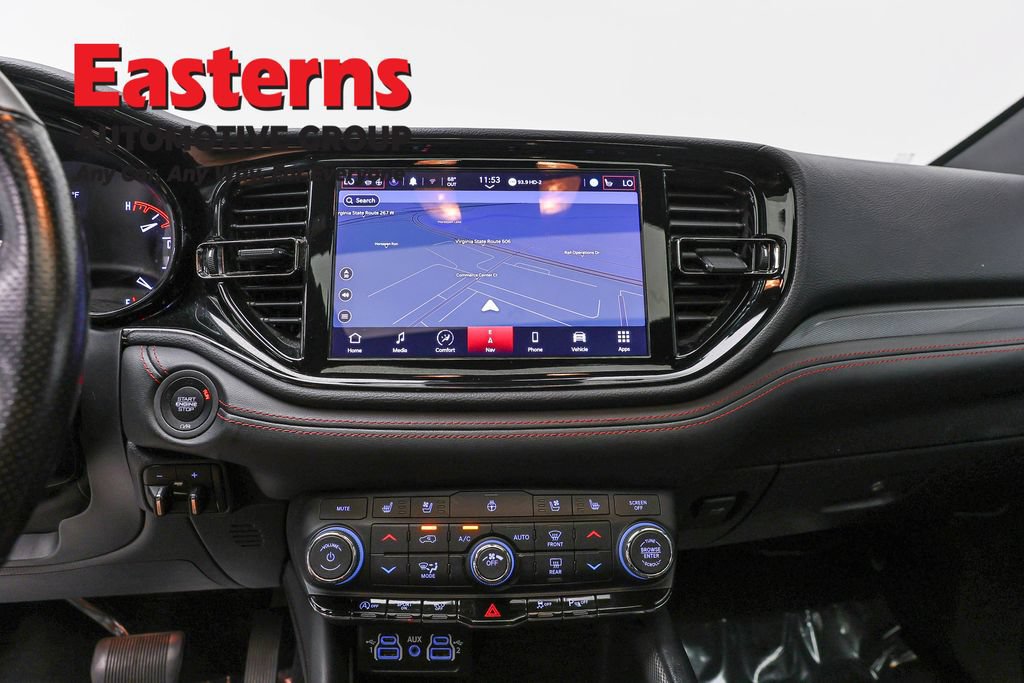 Used 2024 Dodge Durango GT AWD/4WD image 13