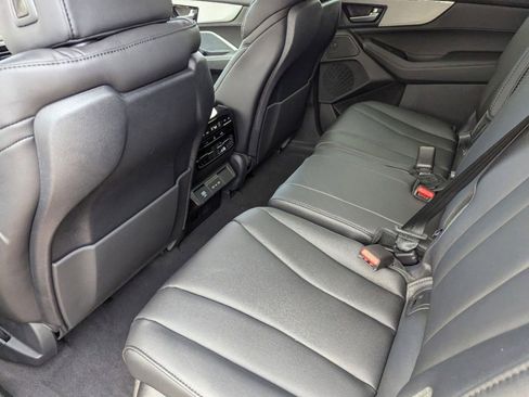 New 2026 Acura MDX SH-AWD image 23