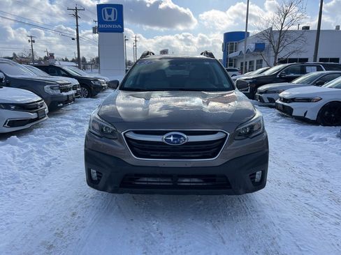 Used 2021 Subaru Outback Premium image 8