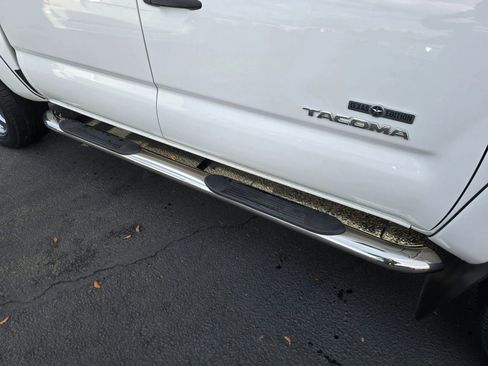 Used 2012 Toyota Tacoma PreRunner image 10