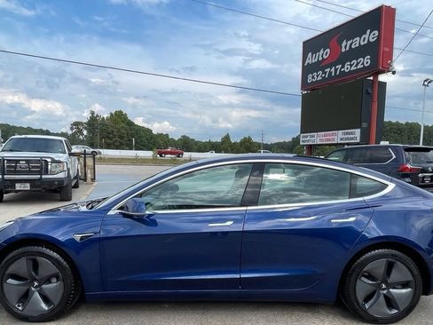 Used 2020 Tesla Model 3 Standard Range RWD image 5