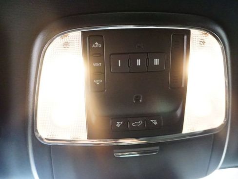 Used 2019 Dodge Durango R/T image 39