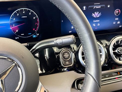 Certified 2025 Mercedes-Benz GLA 250 image 16