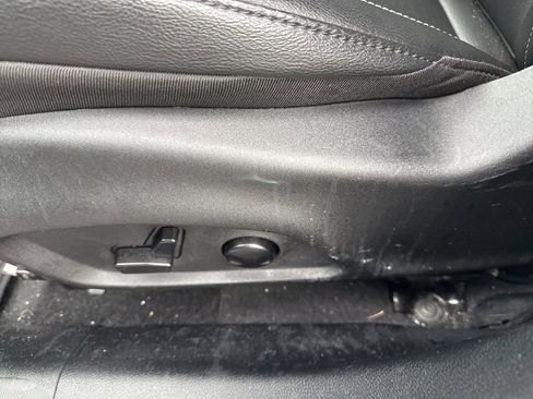 Used 2025 Jeep Compass Limited image 13