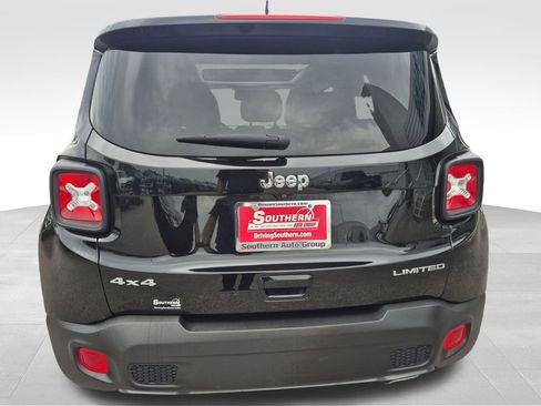 Used 2022 Jeep Renegade Limited w/ Sun, Sound & Wheels Group AWD/4WD image 5