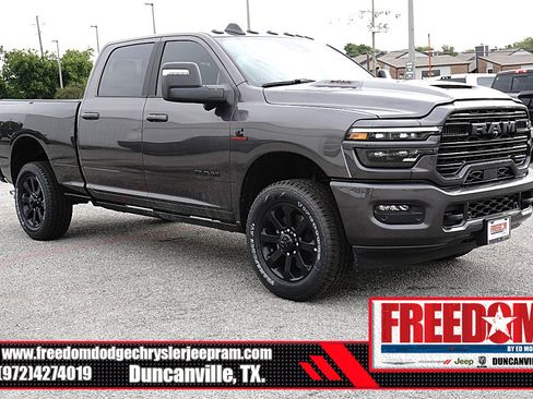 New 2026 RAM 2500 Laramie AWD/4WD image 7