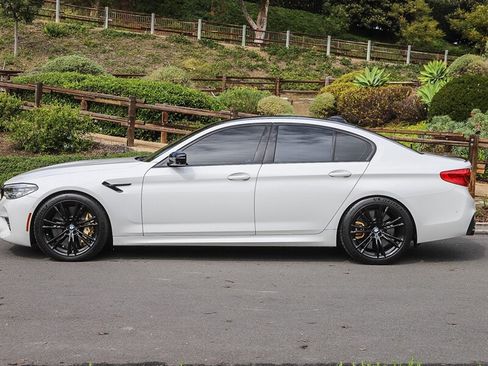 Used 2019 BMW M5 w/ Executive Package image 3