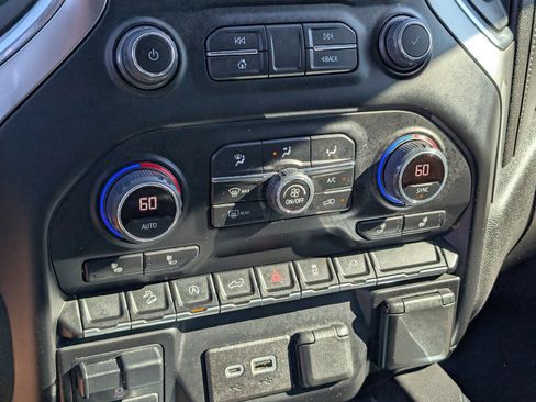 Used 2022 Chevrolet Silverado 1500 RST w/ Convenience Package II image 29