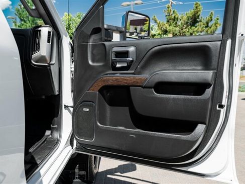 Used 2019 GMC Sierra 3500 Denali AWD/4WD image 40