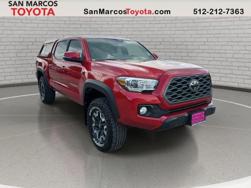 Used 2020 Toyota Tacoma TRD Off-Road w/ TRD Premium Off Road Package AWD/4WD image 3