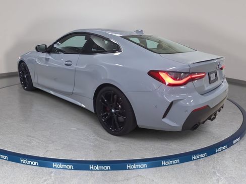 Used 2023 BMW 430i Coupe w/ M Sport Package RWD image 9