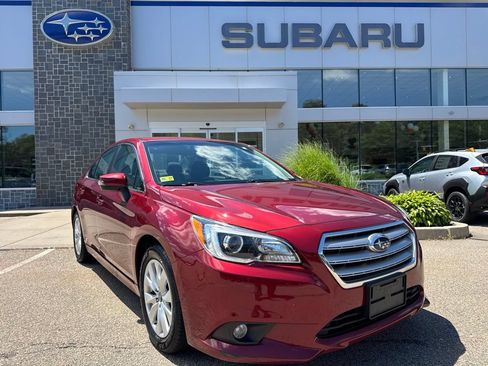 Used 2017 Subaru Legacy 2.5i Premium AWD/4WD image 1