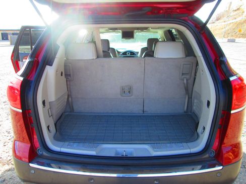 Used 2009 Buick Enclave CXL w/ Entertainment Package #4 image 9