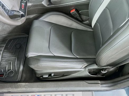 Used 2023 Chevrolet Camaro SS RWD image 27