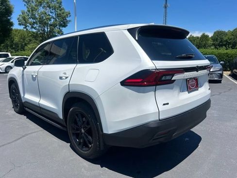 Used 2026 Toyota Grand Highlander AWD image 11