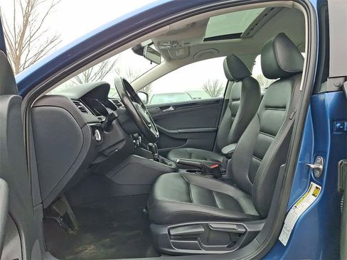 Used 2016 Volkswagen Jetta SEL w/ Lighting Package image 11