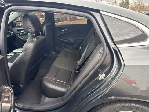 Used 2017 Chevrolet Malibu Premier w/ Premier Sun and Wheel Package image 6