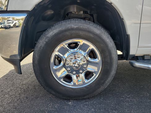 Used 2020 RAM 3500 Big Horn AWD/4WD image 11