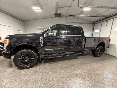 Used 2022 Ford F350 Lariat AWD/4WD image 6