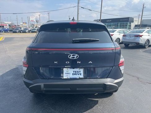 Used 2025 Hyundai Kona SEL image 4