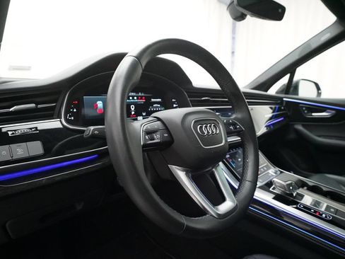 Certified 2025 Audi Q7 3.0T Premium Plus AWD/4WD image 8