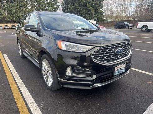 Used 2020 Ford Edge Titanium w/ Equipment Group 301A image 2