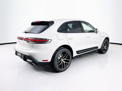 New 2026 Porsche Macan image 9