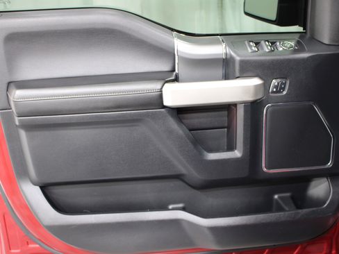 Used 2015 Ford F150 Lariat w/ Equipment Group 502A Luxury image 6