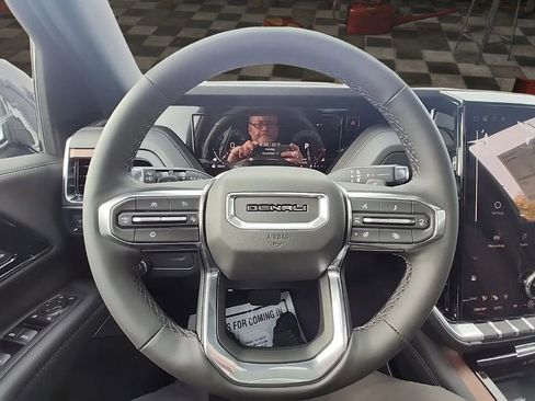 New 2026 GMC Yukon XL Denali w/ Sun & Power Step Package image 27