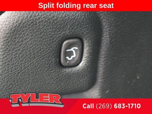 Used 2018 Jeep Grand Cherokee Altitude AWD/4WD image 16