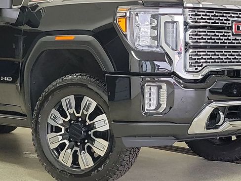 Certified 2022 GMC Sierra 2500 Denali w/ Denali Ultimate Package image 3