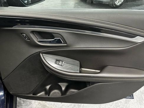 Used 2019 Chevrolet Impala LT image 17