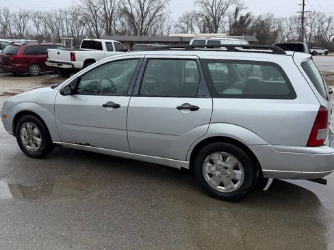 Used 2007 Ford Focus SES image 2