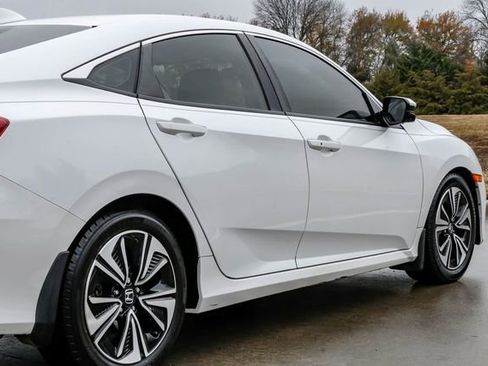 Used 2018 Honda Civic EX-T image 14