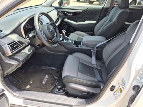 Used 2025 Subaru Outback Onyx Edition AWD/4WD image 22