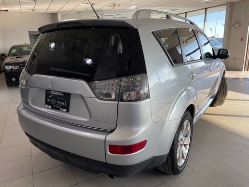 Used 2009 Mitsubishi Outlander SE image 10