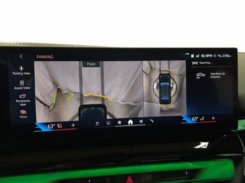 New 2026 BMW 550e xDrive image 29