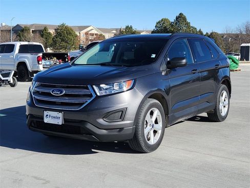 Used 2017 Ford Edge SE image 4
