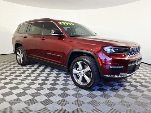 Used 2021 Jeep Grand Cherokee L Limited w/ Trailer Tow Group (B) image 3