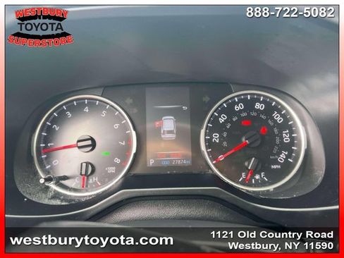 Used 2022 Toyota RAV4 XLE Premium AWD/4WD image 29