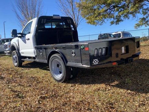 New 2026 Ford F550 4x4 Regular Cab Super Duty image 4