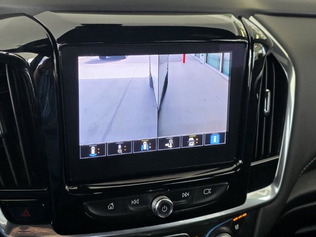 Used 2023 Chevrolet Traverse Premier w/ Redline Edition FWD image 23
