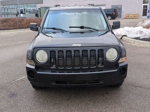 Used 2009 Jeep Patriot Sport image 3
