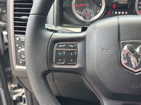 Used 2020 RAM 1500 Tradesman w/ Tradesman SXT Package RWD image 25